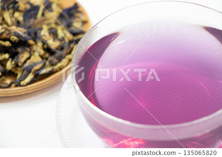 Butterfly Pea Herbal Tea 135065820