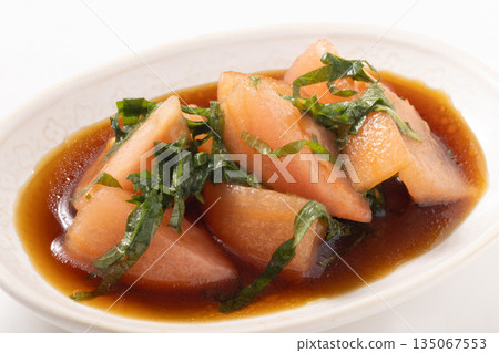 Pickled tomatoes and shiso leaves 135067553