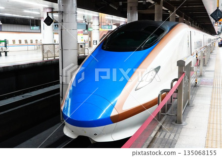 Hokuriku Shinkansen Kagayaki 135068155