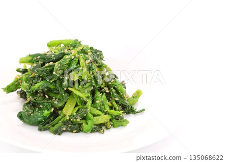 Rape blossoms with sesame dressing, spring side dish, bright background 135068622