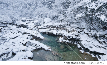Samigawa Gorge (winter) Samigawa Gorge (winter) 135068742