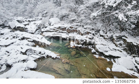 巽川峽谷（冬季） 135068756