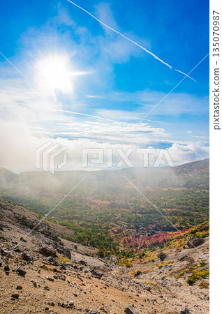 Fukushima Prefecture: Autumn foliage and a beautiful sunny day at Bandai-Azuma Skyline 135070987