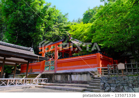 奈良縣春日大社若宮神社 135071316