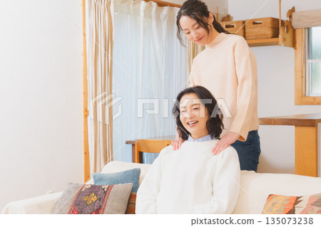 孝順的未婚女兒 孝順的未婚女兒 135073238