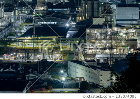 Night view of Otake City's factories and petrochemical plants Night view of Otake City's factories and petrochemical plants 135074095