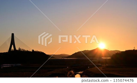 豐田箭橋與新年第一道陽光 135074476