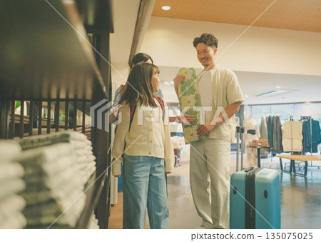 Family Trip Photography cooperation: Ito Kowakien 135075025