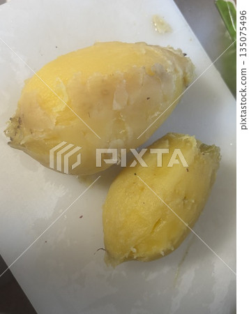 Dried potato Dried potato 135075496