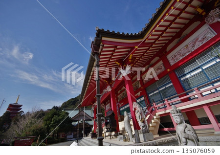 The vibrantly colored main hall of Honpukuji Temple in Kiyama Town The vibrantly colored main hall of Honpukuji Temple in Kiyama Town 135076059