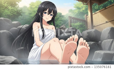 在露天浴池中放鬆的女性 在露天浴池中放鬆的女性 135076181