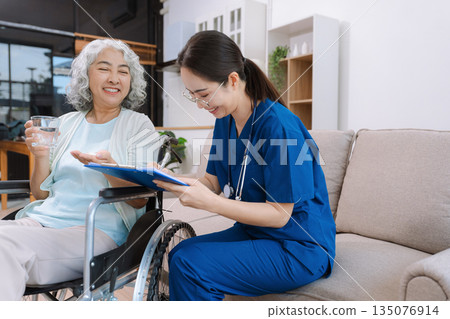 Elderly health checkups with a physician or psychiatrist who works with patients who are consulted about female or psychiatric diagnosis in a medical clinic or hospital mental health service. 135076914