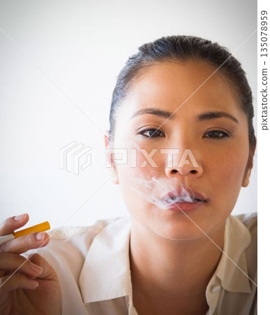 Smoking casual businesswoman Smoking casual businesswoman 135078959