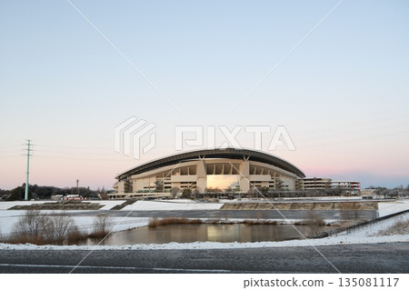 埼玉體育場初雪 135081117