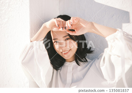 Young lady's portrait 135081837