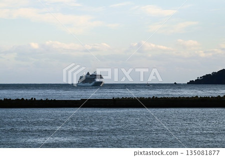 Seven Seas Explorer cruise ship 135081877