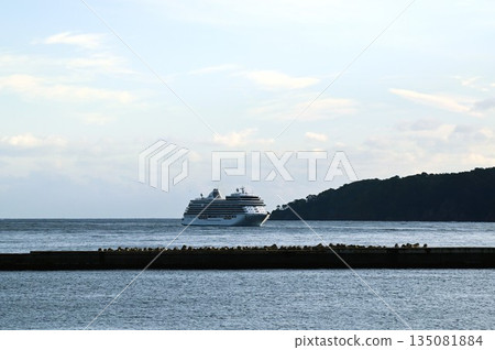 Seven Seas Explorer cruise ship Seven Seas Explorer cruise ship 135081884