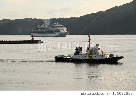 Seven Seas Explorer cruise ship Seven Seas Explorer cruise ship 135081892