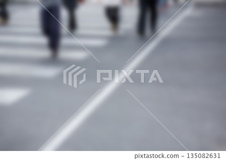 Low section of people crossing road 135082631