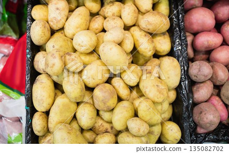 Close-up of potatoes at supermarket 135082702