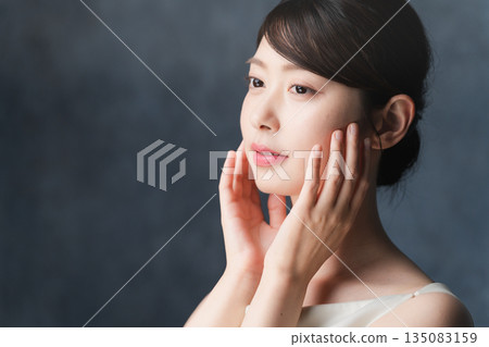 Young woman doing skin care beauty image Young woman doing skin care beauty image 135083159