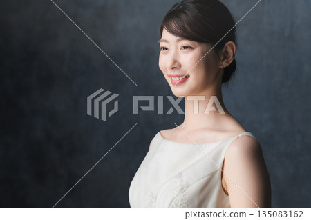 Young woman doing skin care beauty image Young woman doing skin care beauty image 135083162