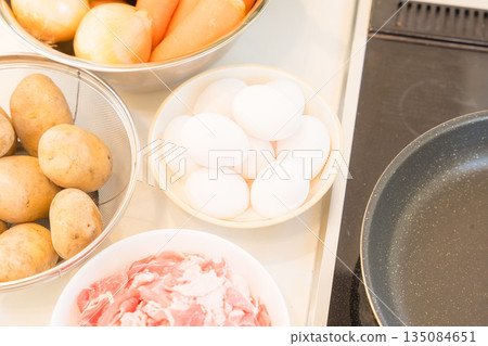 Preparing ingredients before cooking 135084651