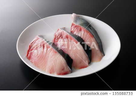 新鮮黃尾魚片 新鮮黃尾魚片 135088733