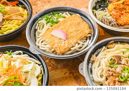 Various microwaveable noodle dishes 135091184