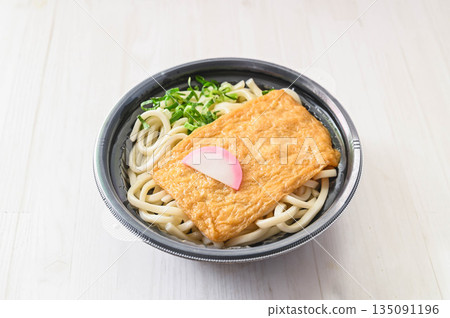 Easy Kitsune Udon Noodles to Heat in the Microwave Easy Kitsune Udon Noodles to Heat in the Microwave 135091196