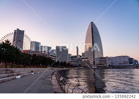 (Kanagawa Prefecture) Yokohama Minato Mirai Sunset (Kanagawa Prefecture) Yokohama Minato Mirai Sunset 135092242
