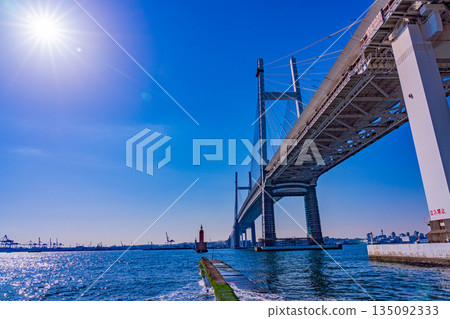 (Kanagawa) Yokohama Minato Mirai · Yokohama Bay Bridge (Kanagawa) Yokohama Minato Mirai · Yokohama Bay Bridge 135092333