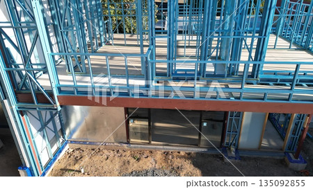 輕鋼結構房屋施工現場 - 新房框架 輕鋼結構房屋施工現場 - 新房框架 135092855