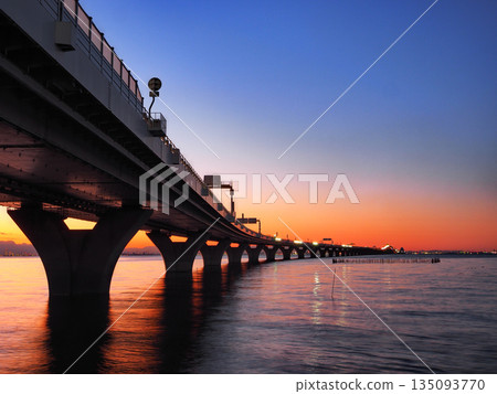 東京灣Aqua Line TOKYO WAN AQUA-LINE EXPWY 135093770