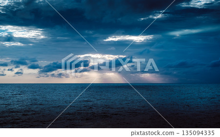 Dark sea horizon Dark sea horizon 135094335