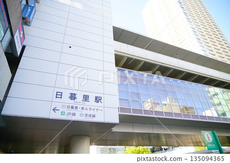 Nippori Station 135094365