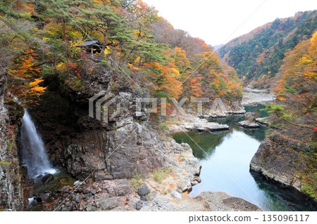 Nikko National Park, Ryuokyo Gorge, Rainbow Waterfall / Fujiwara, Nikko City, Tochigi Prefecture 135096117