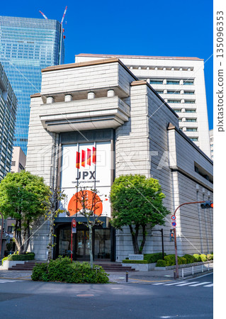 Nihonbashi Kabutocho Tokyo Stock Exchange (TSE stock market) TSE Arrows The birthplace of securities trading Nihonbashi Kabutocho Tokyo Stock Exchange (TSE stock market) TSE Arrows The birthplace of securities trading 135096353