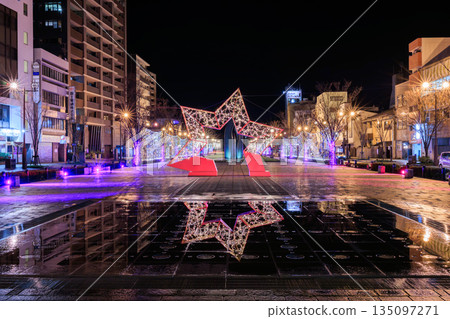 2025年首次亮相！港大通公園的星際之門燈光秀 135097271