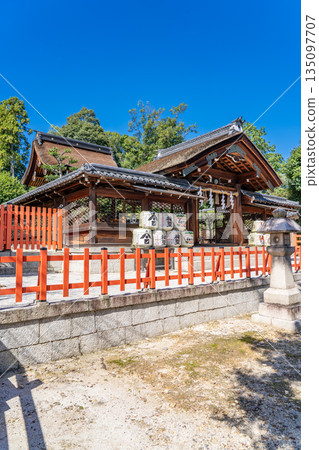 建君神社（俗稱建君先生），原名建織田神社，供奉織田信長。位於京都市北區紫野市北船岡町。 135097707