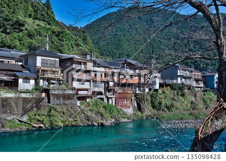 Streetscape of the Ikegawa district of Niyodogawa Town 135098428