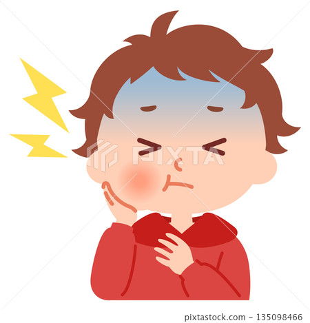 小學男孩患蛀牙 135098466