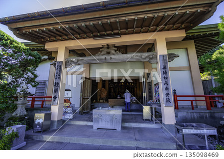 四國88座寺廟中的第34座,種馬寺,正殿,高知縣高知市 四國88座寺廟中的第34座,種馬寺,正殿,高知縣高知市 135098469