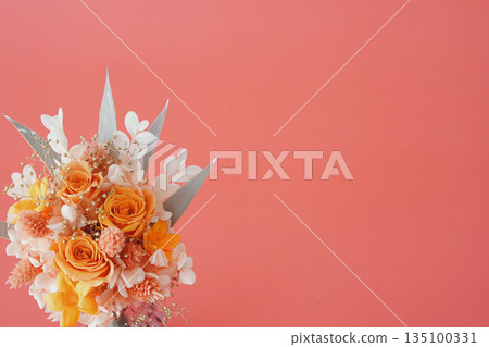 橙色花束(橙色背景) 橙色花束(橙色背景) 135100331