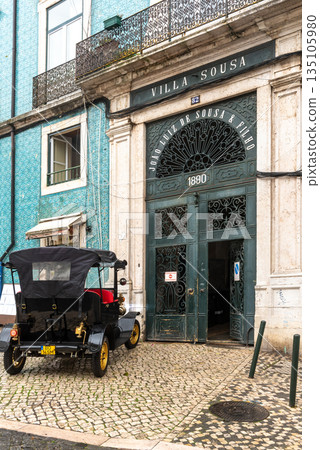 Villa Sousa, historic azulejo tile facade With Tuk Tuk in Lisbon Villa Sousa, historic azulejo tile facade With Tuk Tuk in Lisbon 135105980