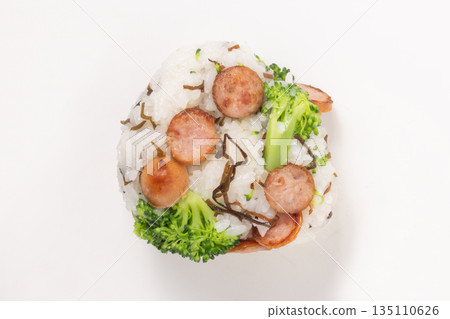 飯糰（香腸、鹹海帶、青花菜） 135110626