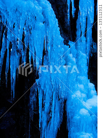 Spectacular winter scenery! Magnificent ice sculptures Spectacular winter scenery! Magnificent ice sculptures 135112311
