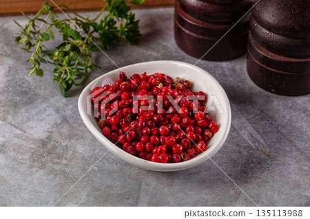 Dry pink pepper corn spice 135113988