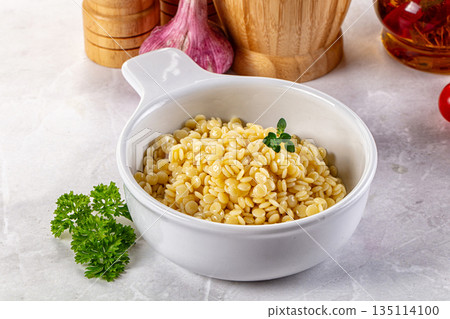 Boiled ptitim grain wheat pasta 135114100