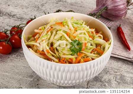 Vegan salad with kohlrabi and carrot Vegan salad with kohlrabi and carrot 135114254